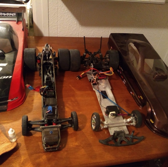 John force Traxxas funny car and custom built drag - Picture 2 of 8